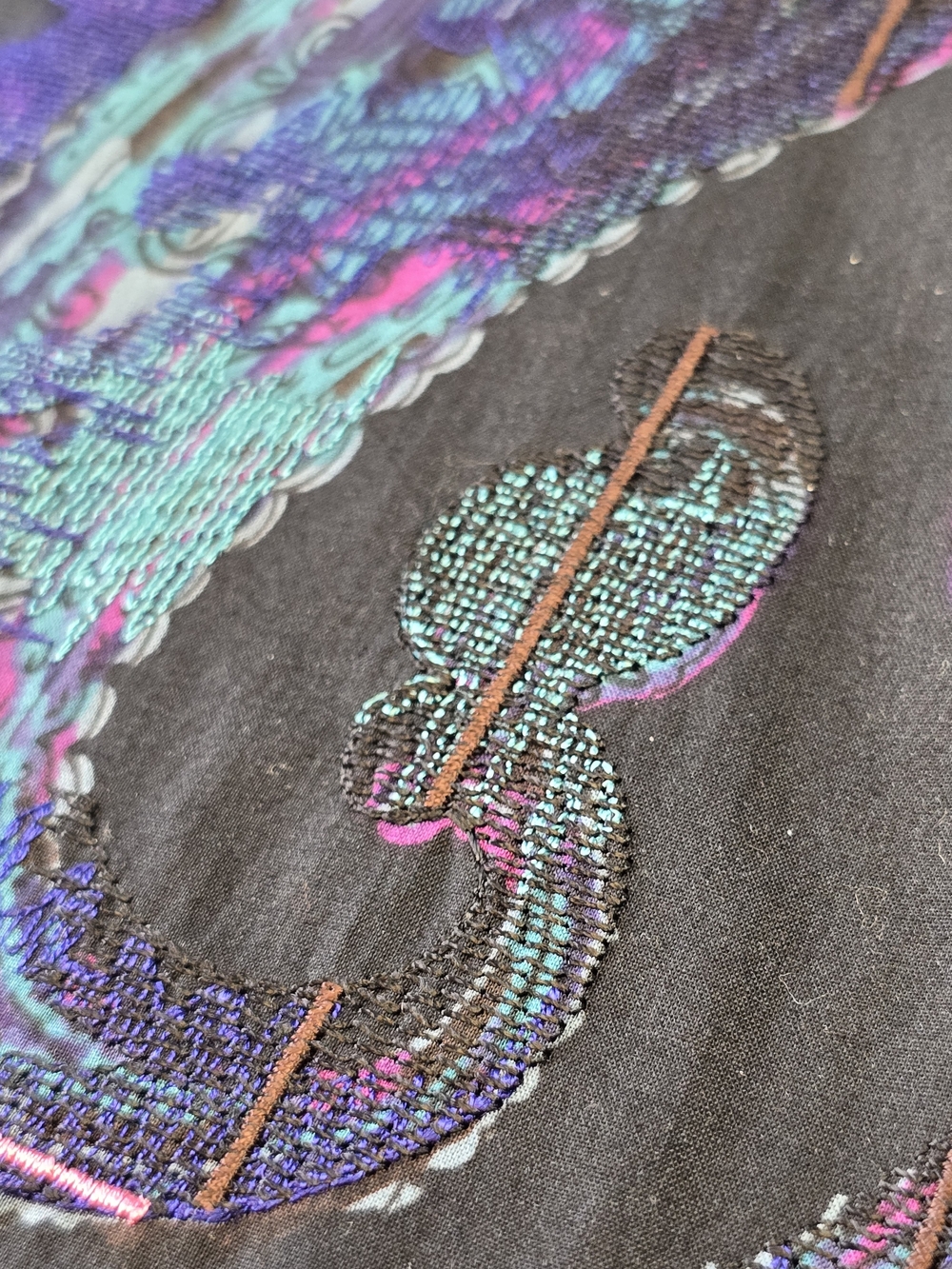 Robert Graham Paisley Long Sleeve Button Down Shirt - Men's Size M - Picture 15 of 16